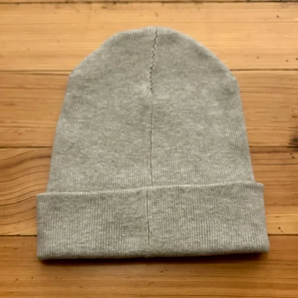 French Abroad knit beanie. Oui Oui. NWT.